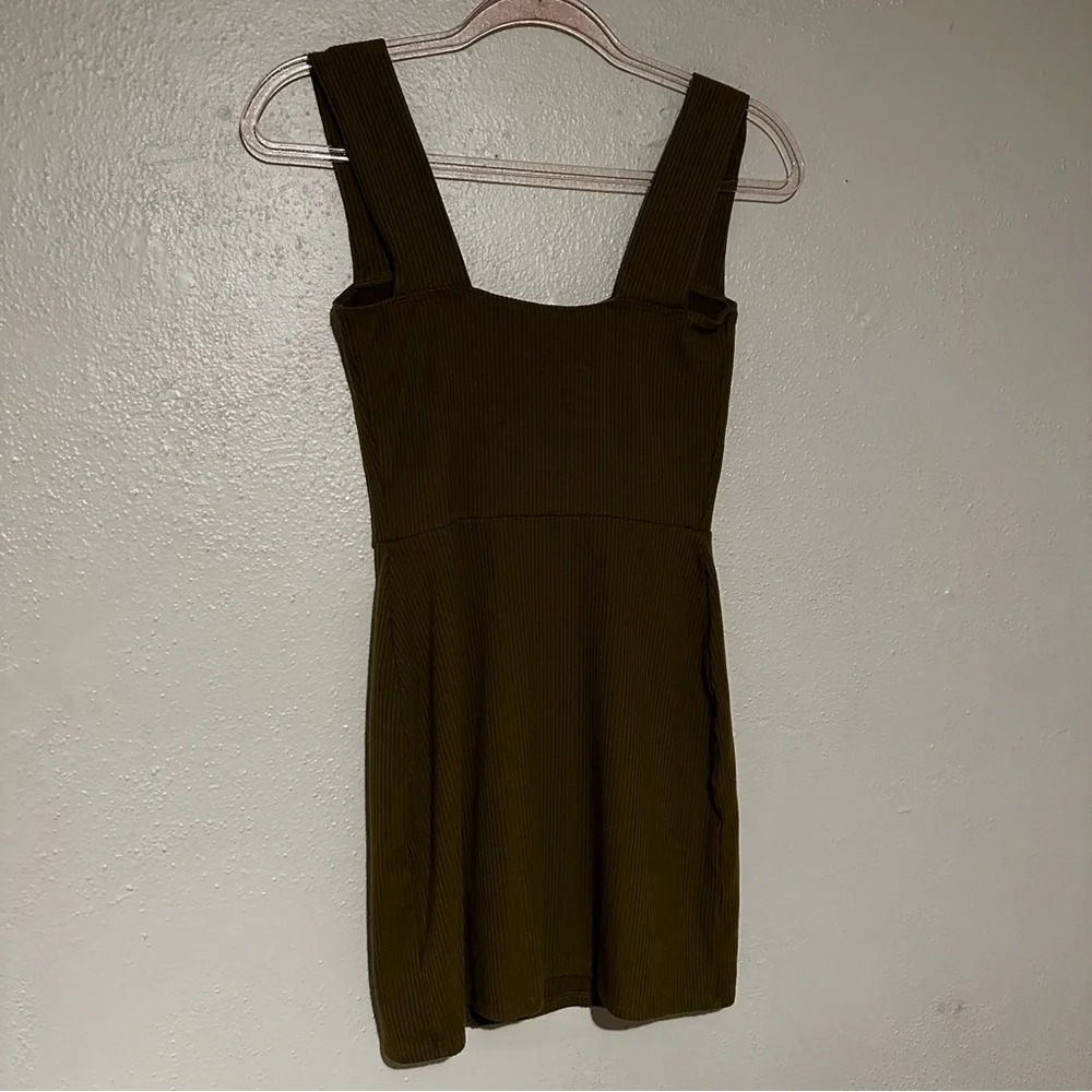 ReformationGreen L Laurena Knit In Dark Olive - Picture 4 of 10